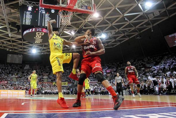 击败夏洛特 击败夏洛特