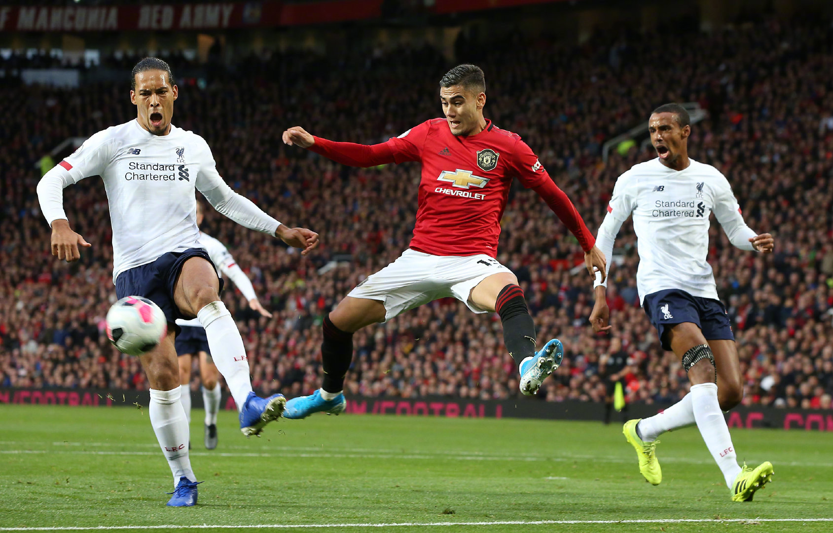 世界足球输 世界足球输